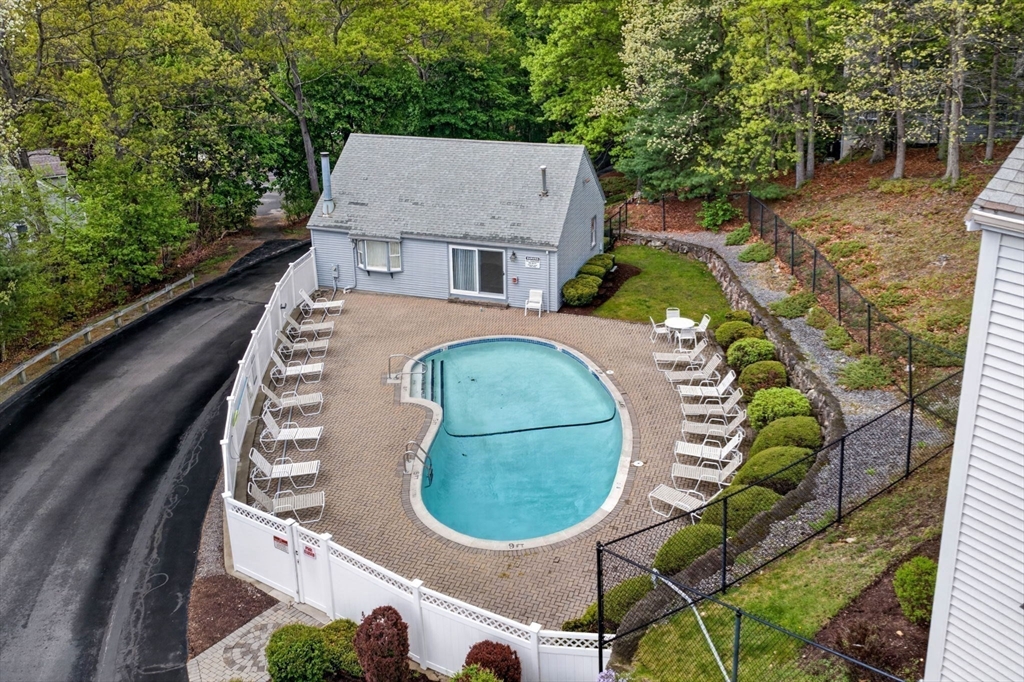 4 Oak Ridge Dr # 6