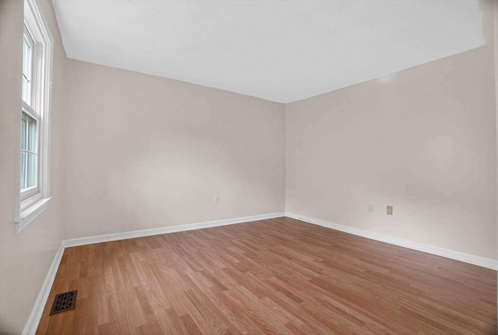 4 Oak Ridge Dr # 6