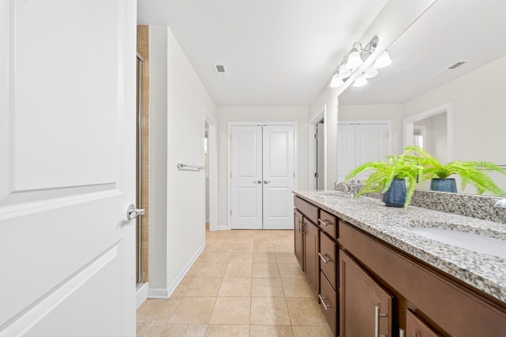 24 Cherry Ln # 24