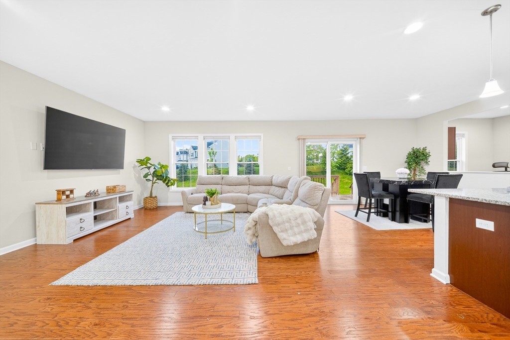 24 Cherry Ln # 24