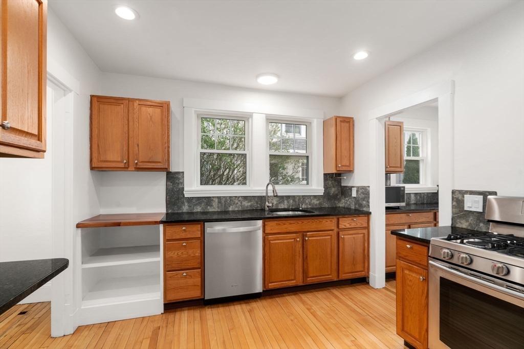86 Webster St # 86