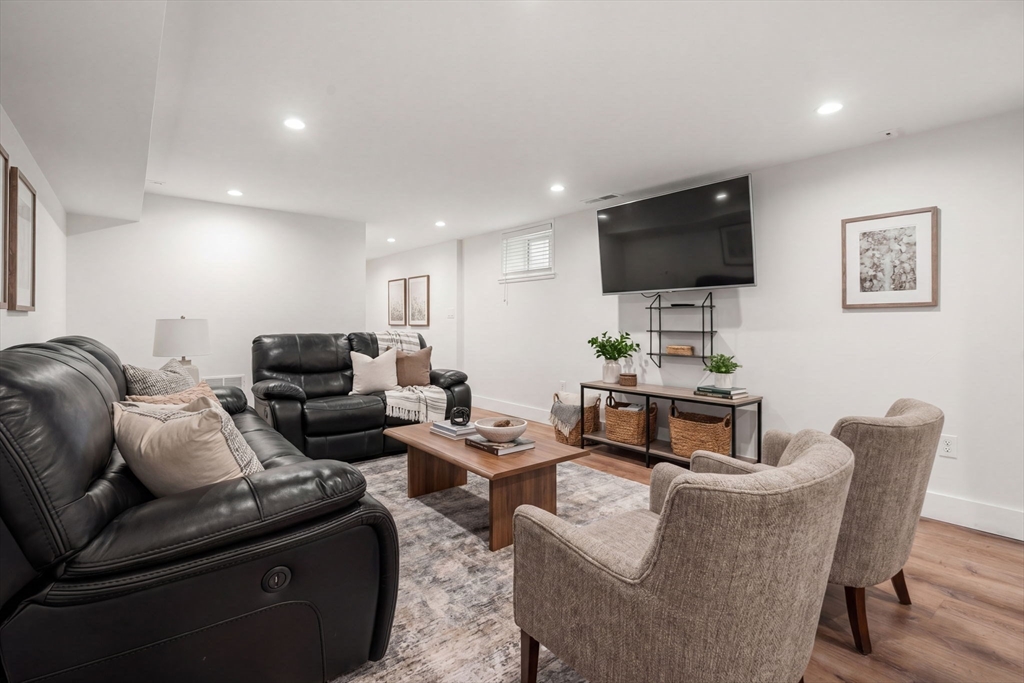86 Webster St # 86