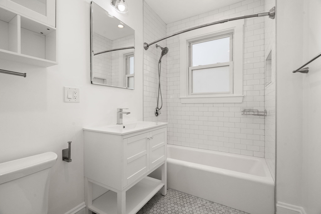 86 Webster St # 86