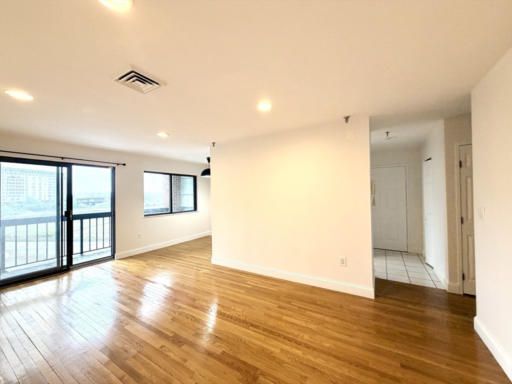 90 Quincy Shore Dr Unit: 302