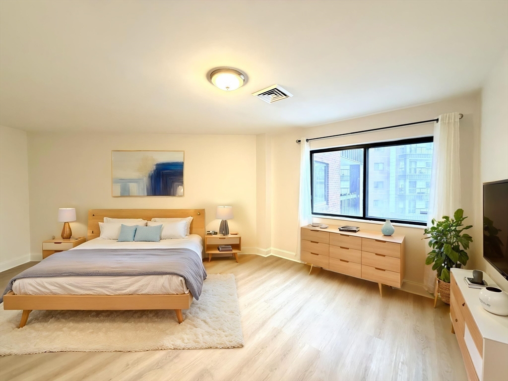 90 Quincy Shore Dr Unit: 302