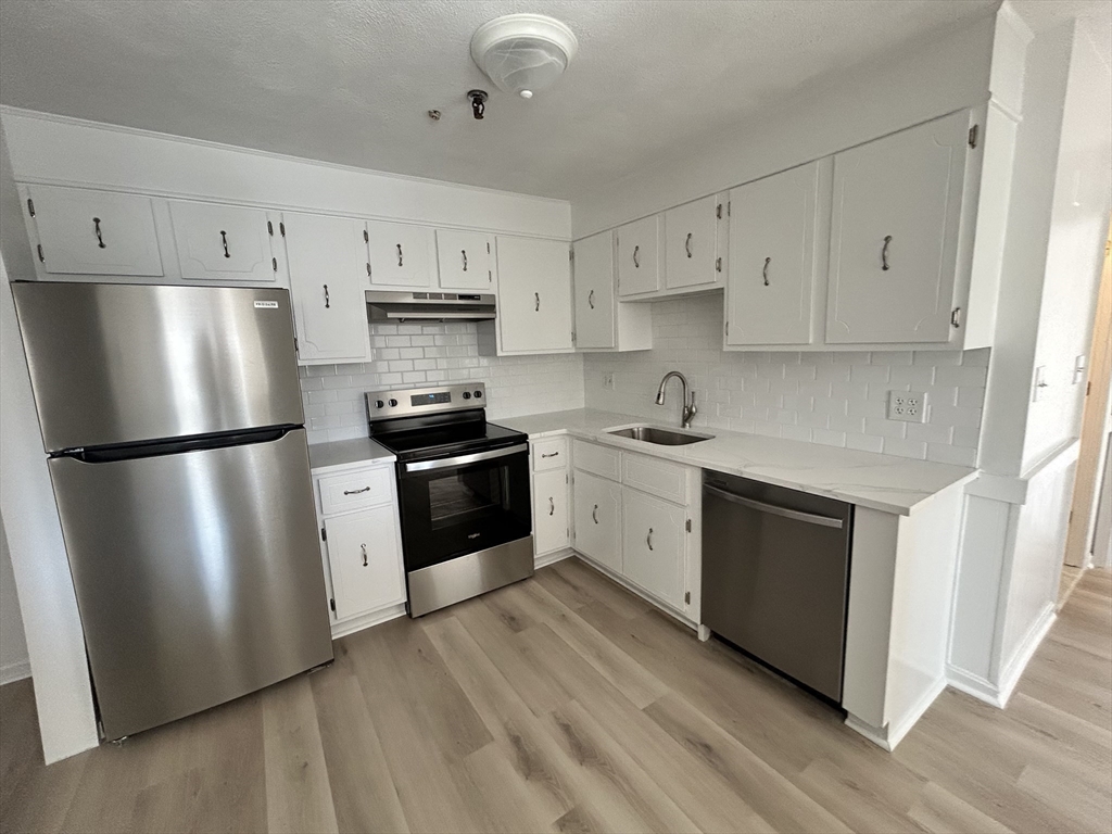 49 Spencer Rd # 30H