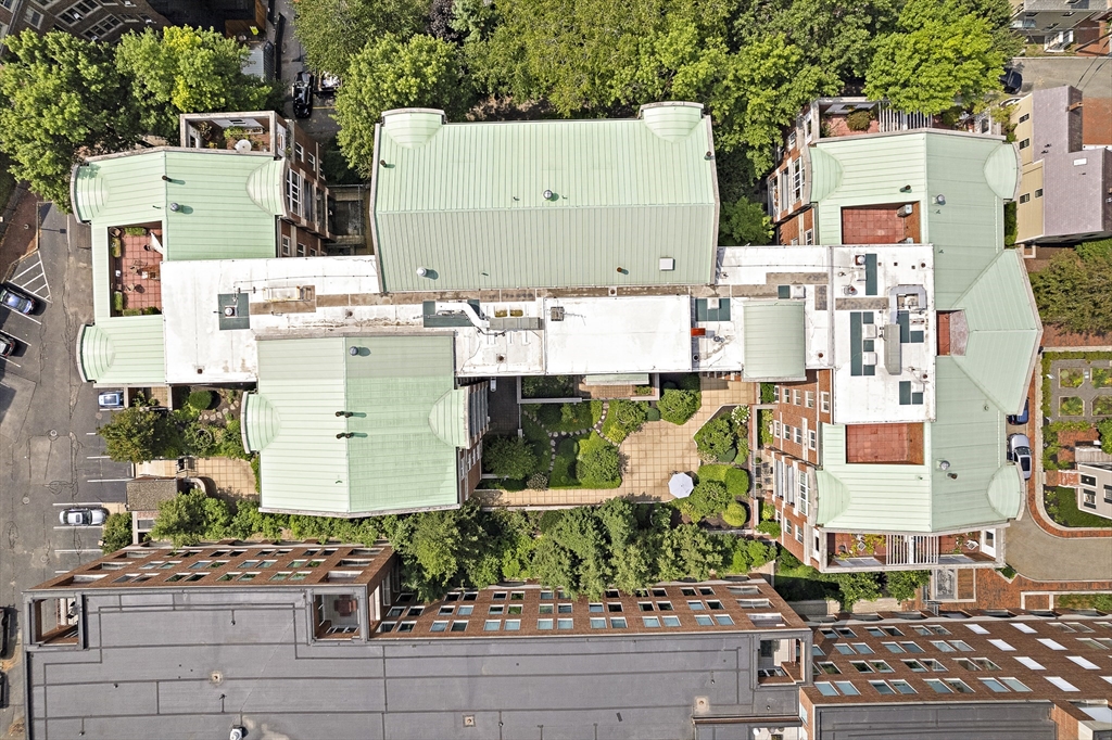 130 Mount Auburn St # 113
