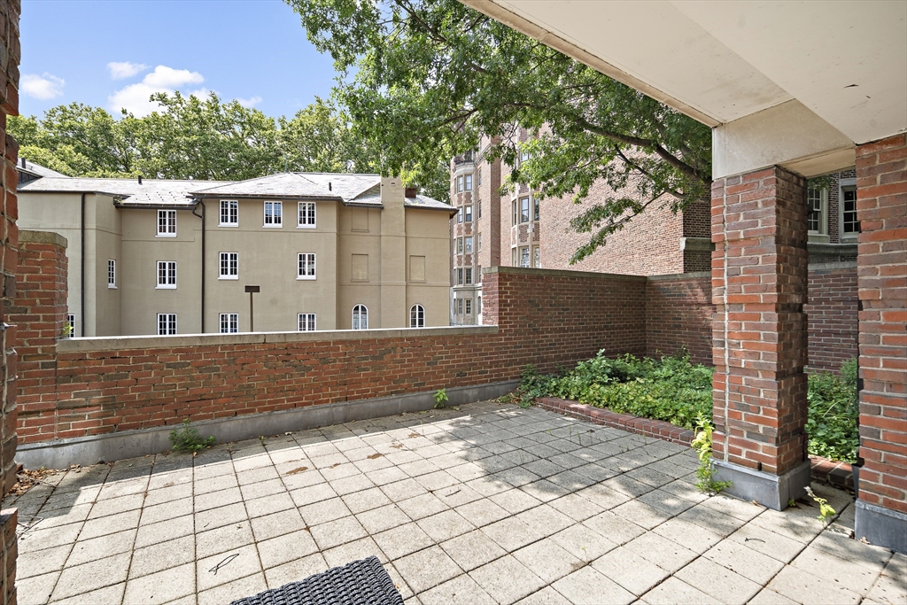 130 Mount Auburn St # 113