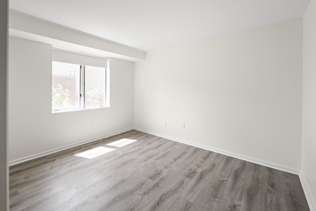130 Mount Auburn St # 113
