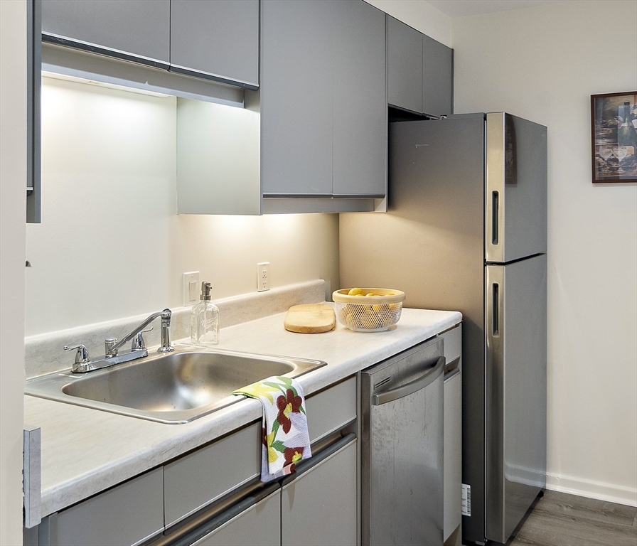 130 Mount Auburn St # 113