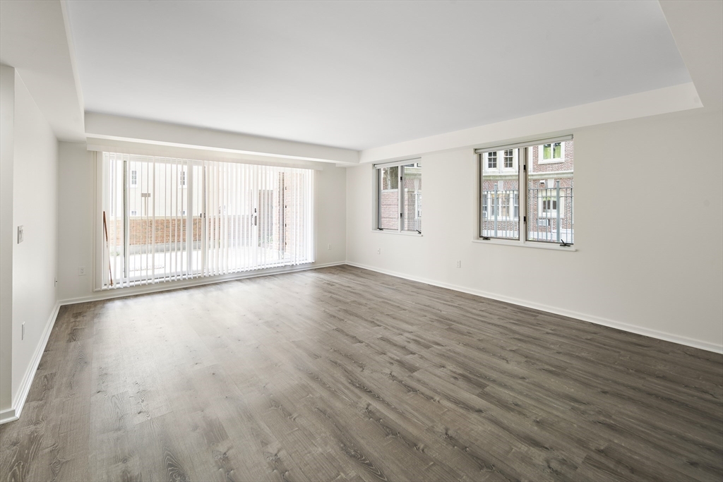130 Mount Auburn St # 113