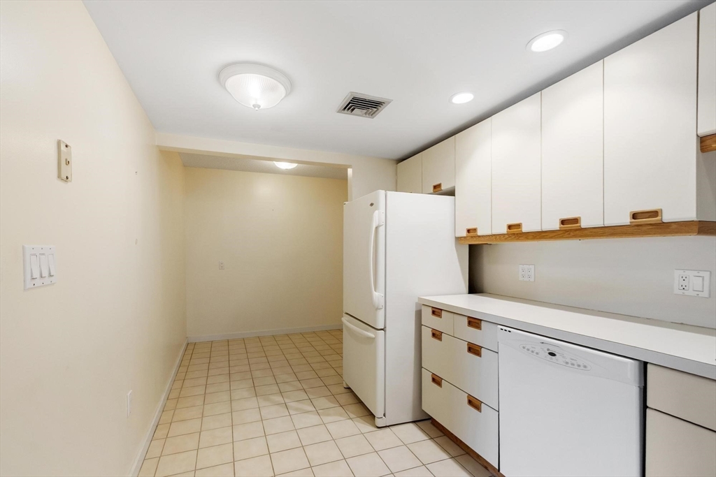 321 Place Ln # 321