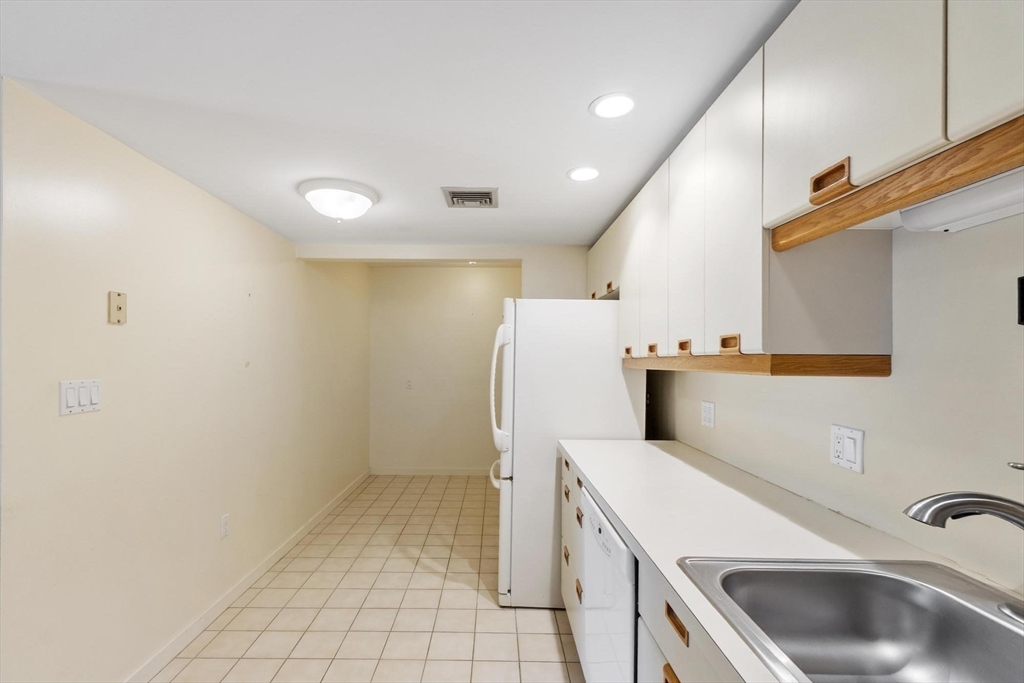 321 Place Ln # 321