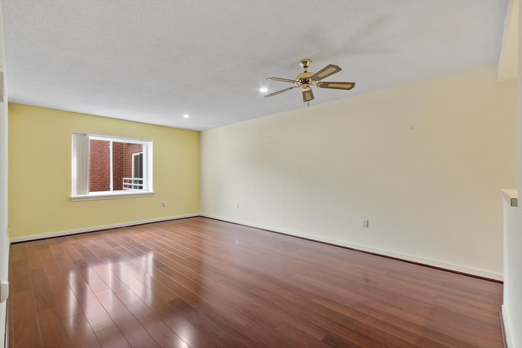 321 Place Ln # 321