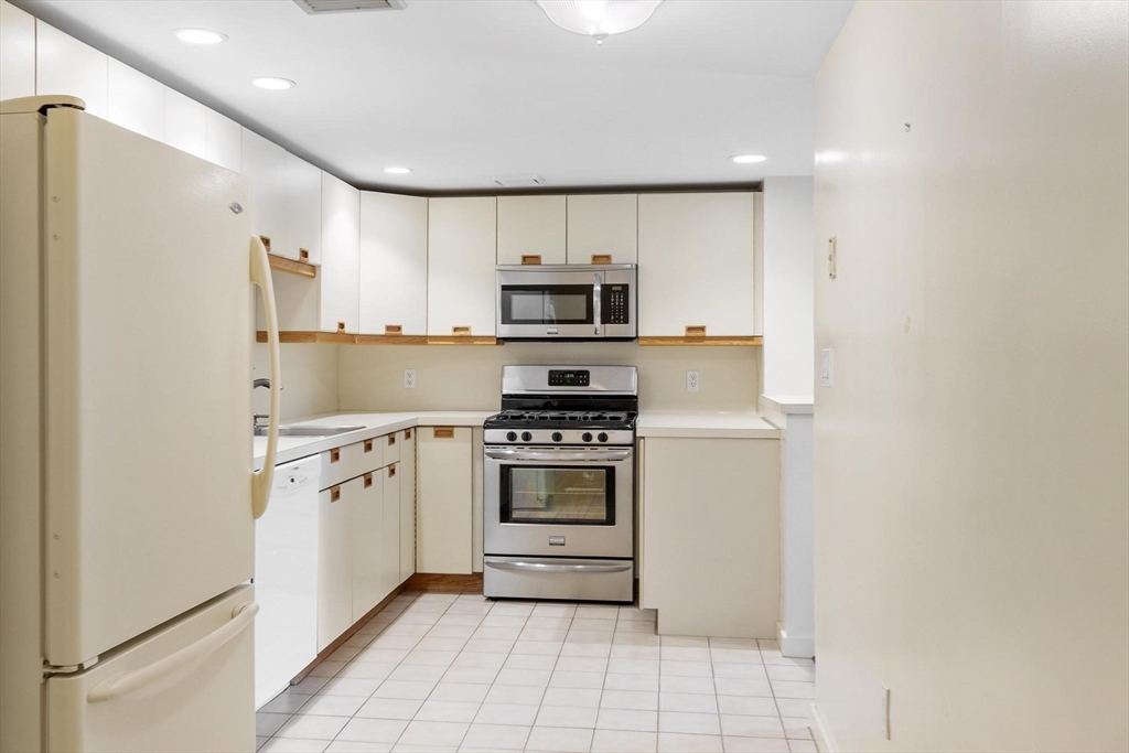 321 Place Ln # 321