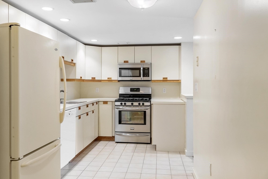 321 Place Ln # 321