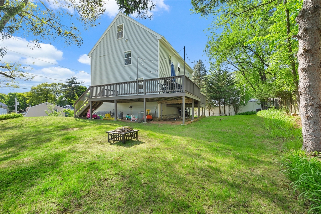 9 Rhodes St