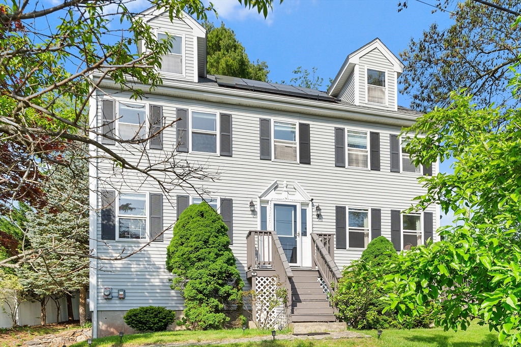 9 Rhodes St