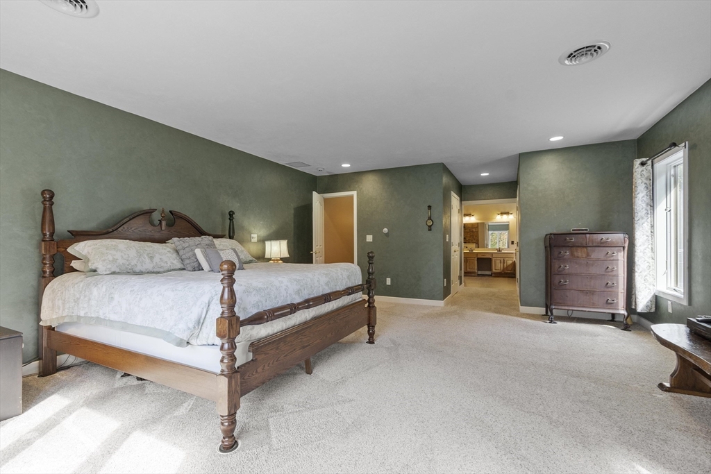 118 Willis Rd