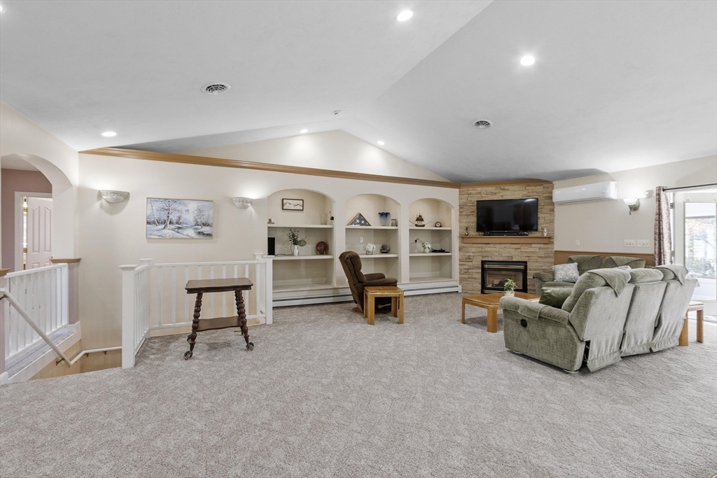 118 Willis Rd