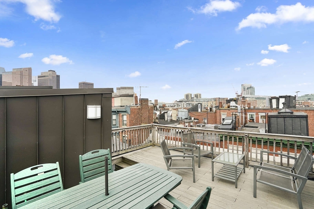 8 Garden Court # 7