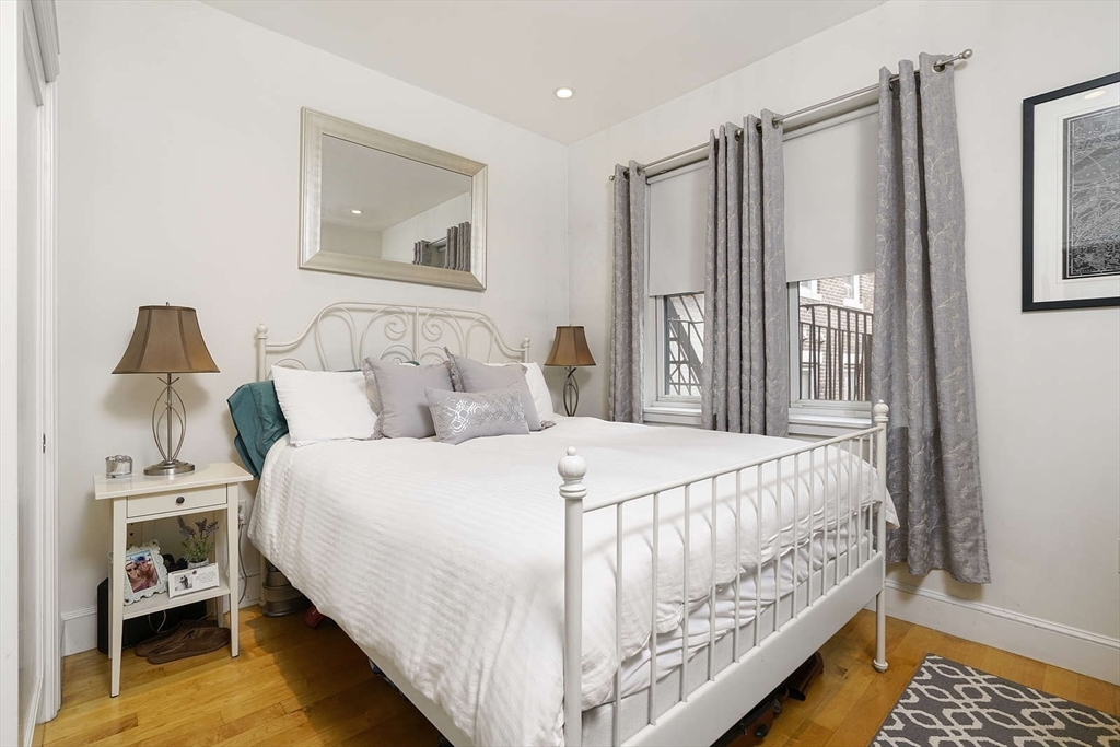 8 Garden Court # 7