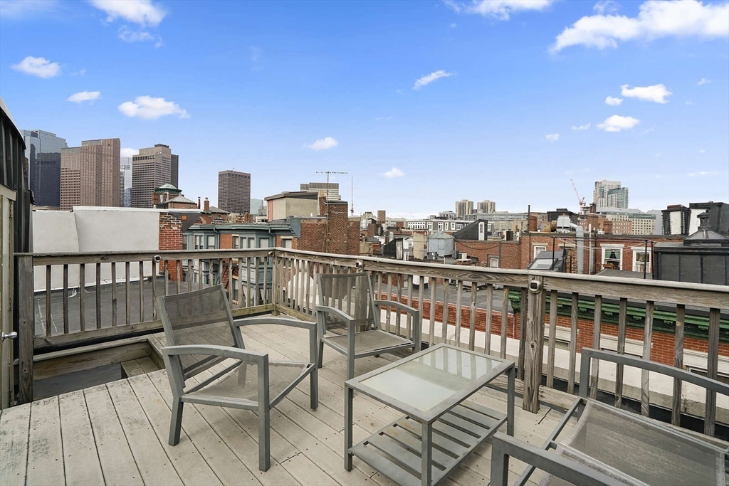 8 Garden Court # 7