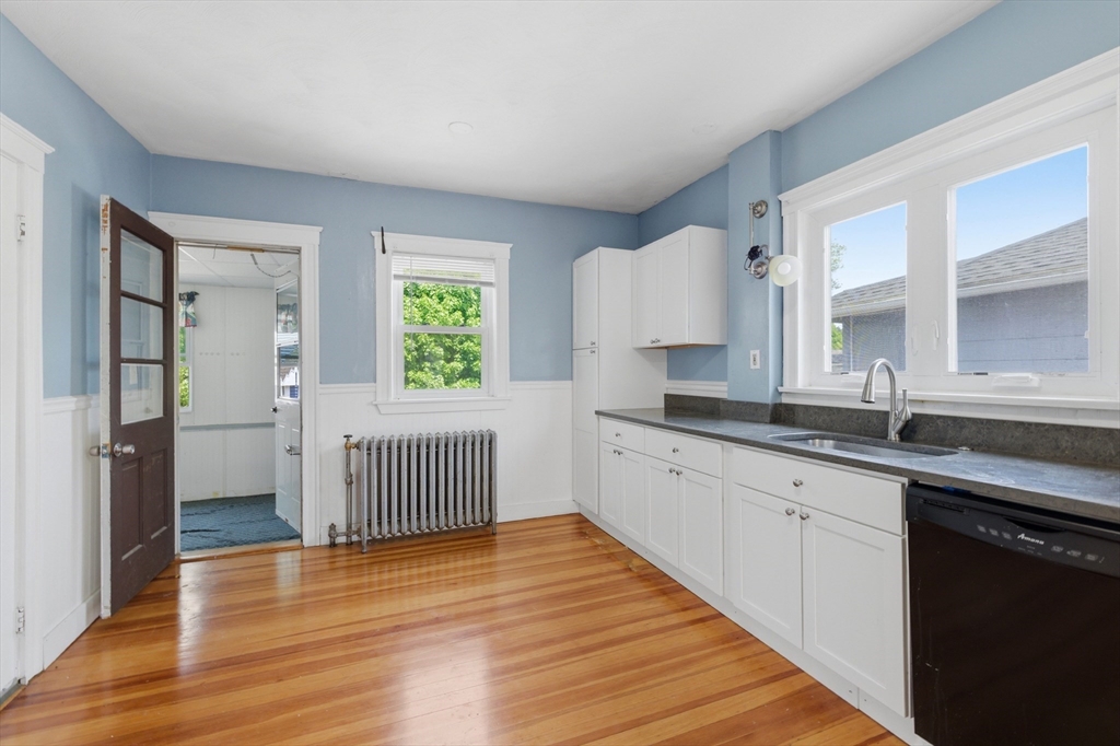 25-27 Bainbridge Street # 2