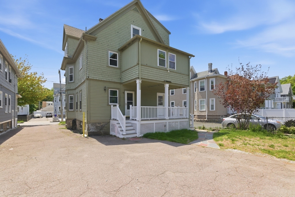 25-27 Bainbridge Street # 2