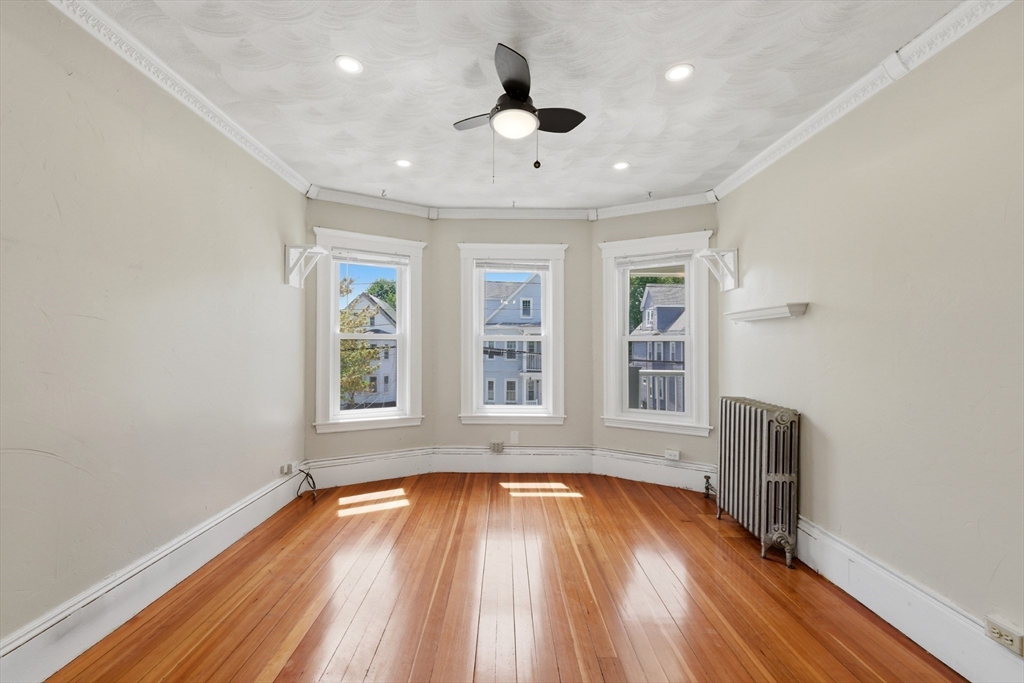 25-27 Bainbridge Street # 2