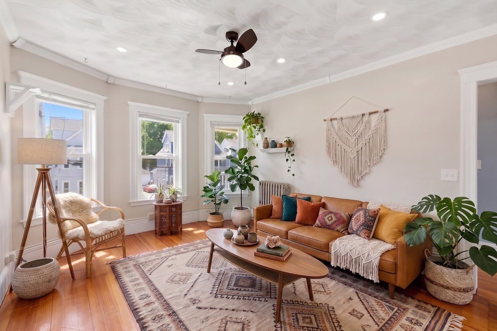 25-27 Bainbridge Street # 2
