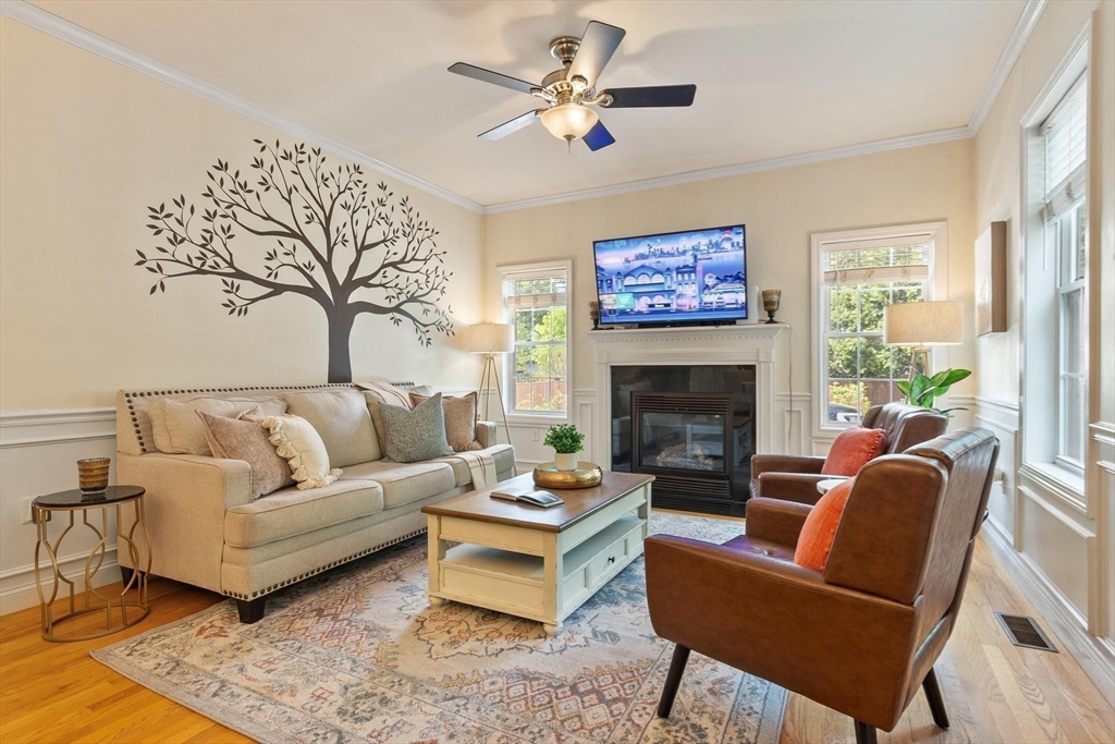 83 Pleasant St