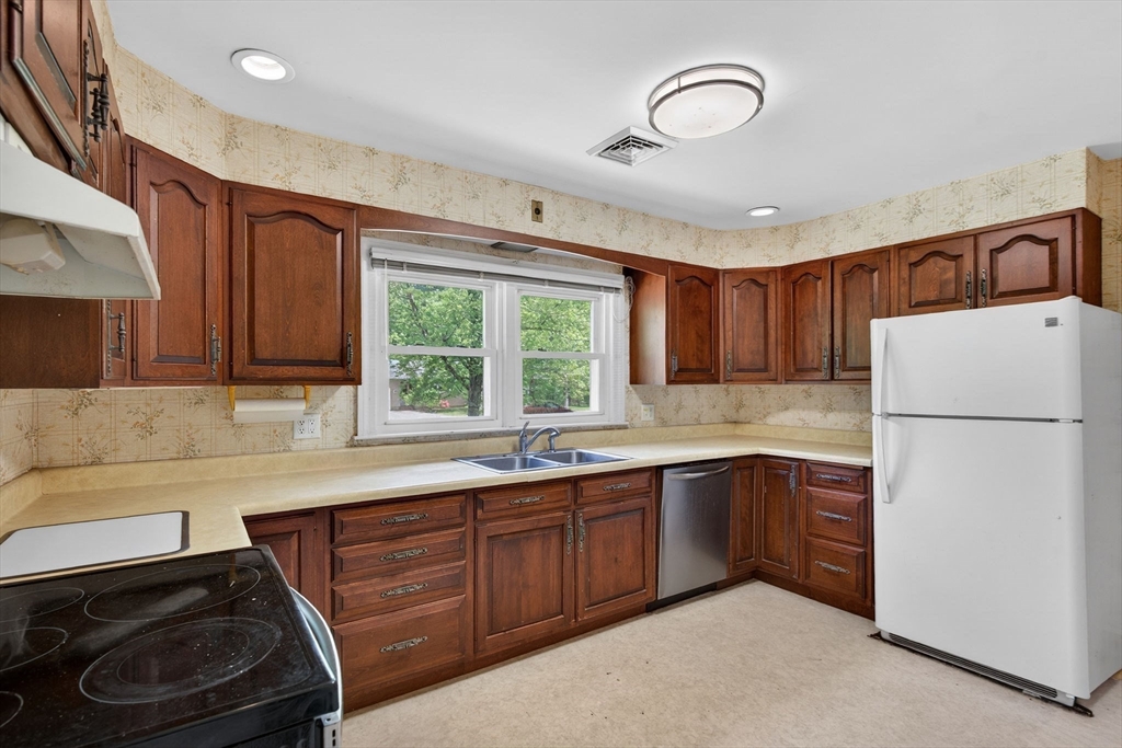 61 Harvard Rd