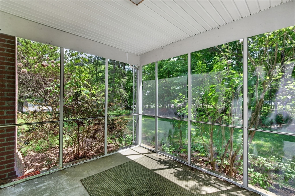 61 Harvard Rd