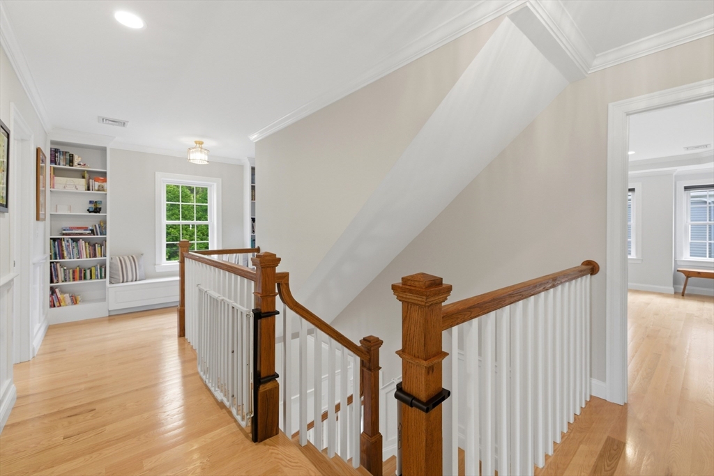 20 Larchmont Lane