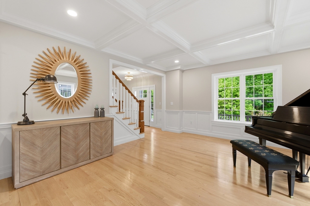 20 Larchmont Lane