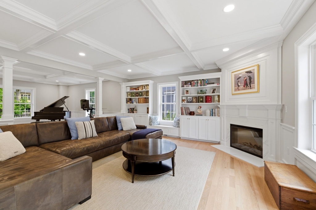 20 Larchmont Lane