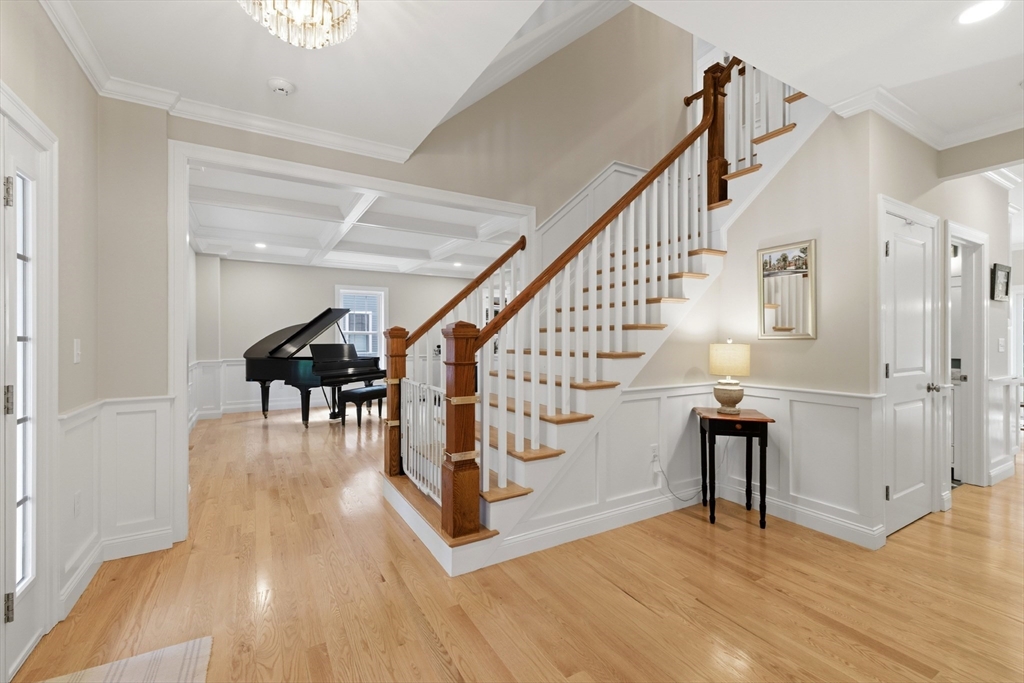 20 Larchmont Lane