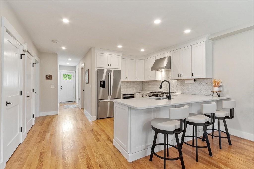 124 Main St # 1