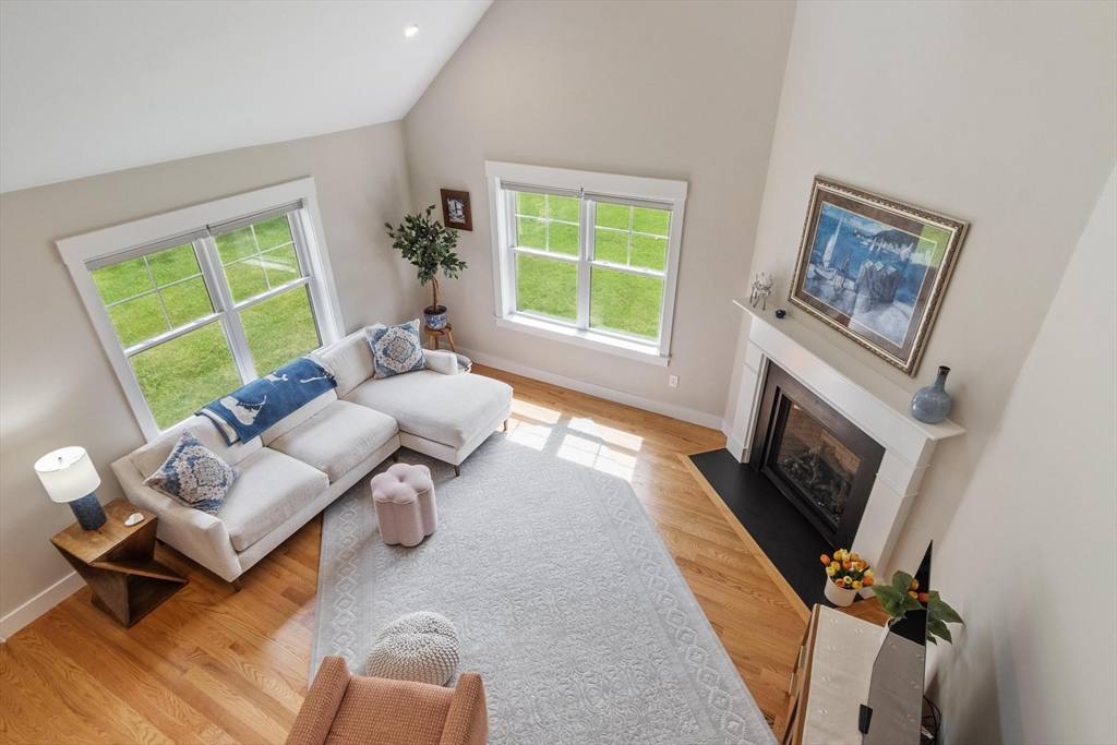 124 Main St # 1