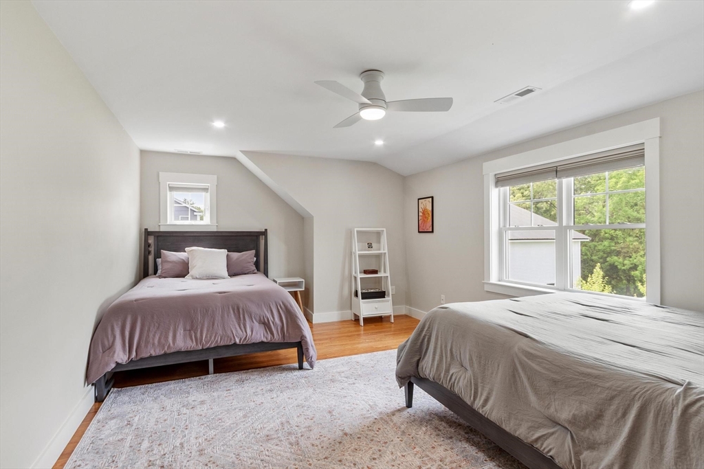 124 Main St # 1