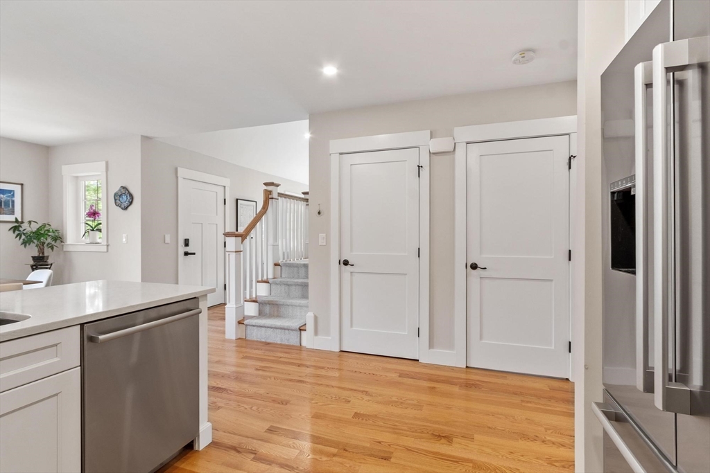 124 Main St # 1