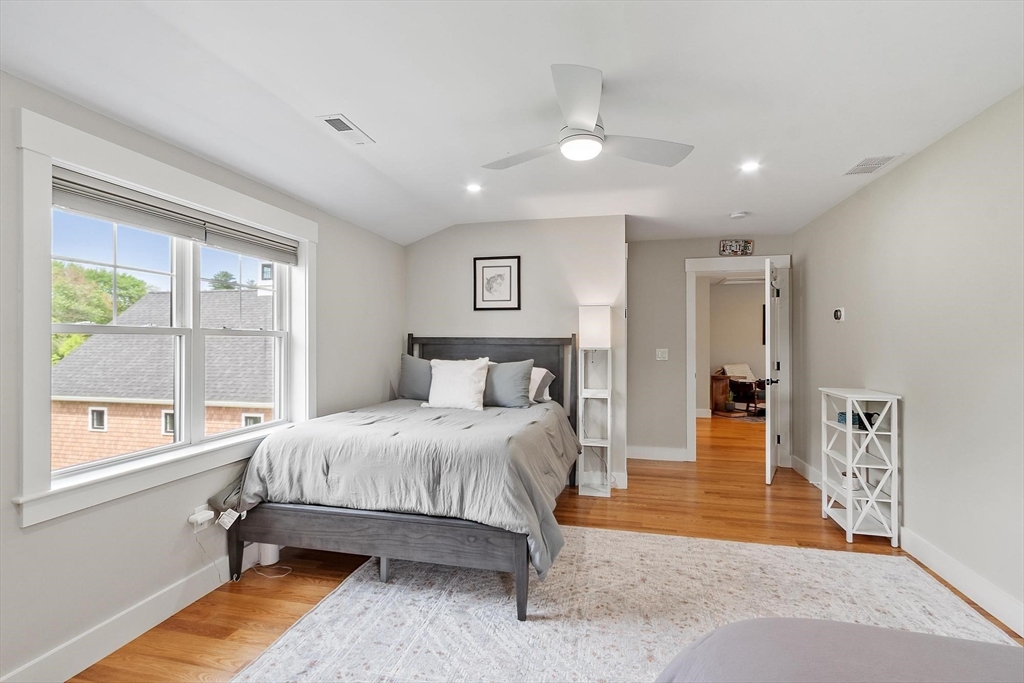 124 Main St # 1