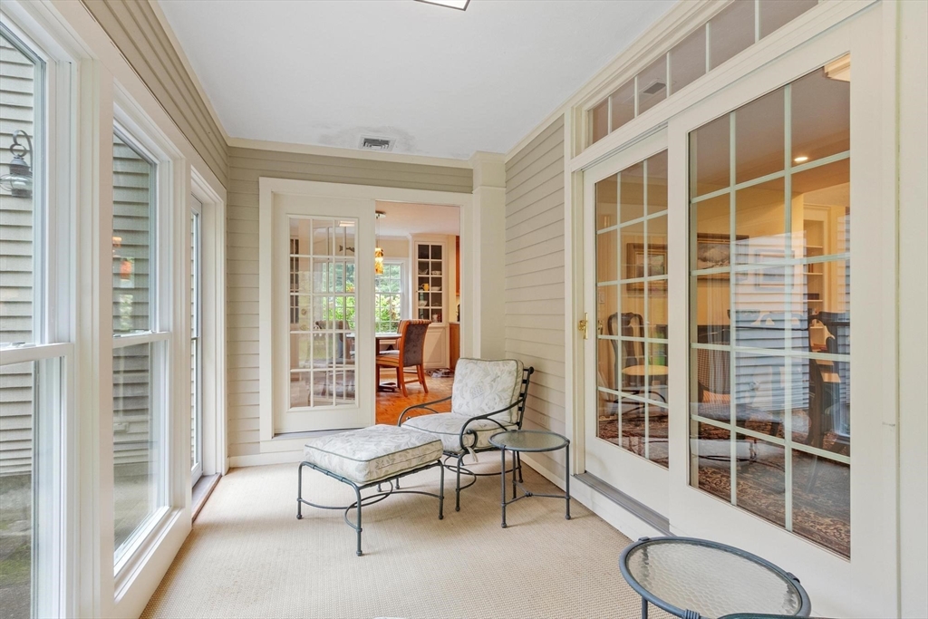 36 Pickman Dr