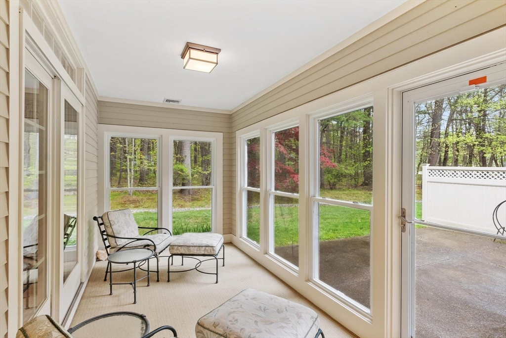 36 Pickman Dr