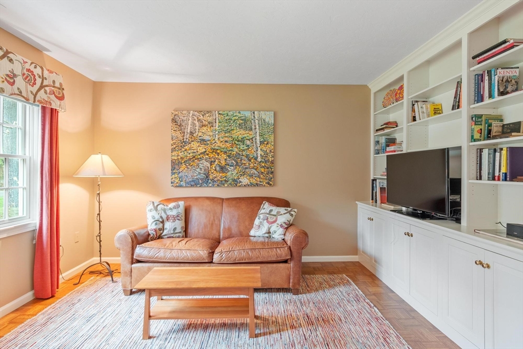 36 Pickman Dr # 36
