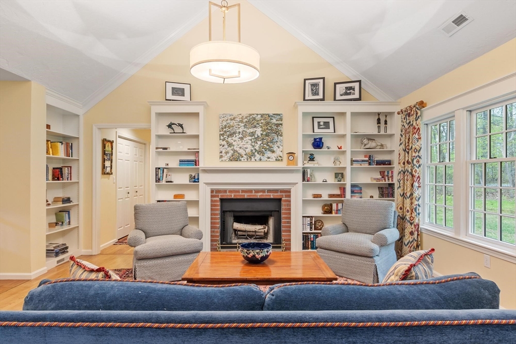 36 Pickman Dr # 36