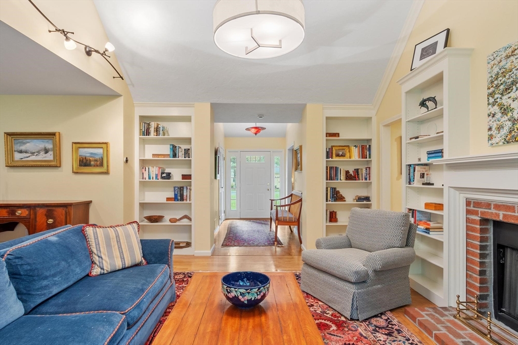 36 Pickman Dr # 36