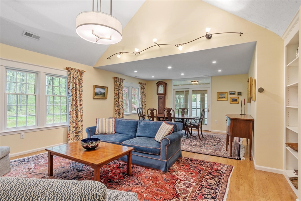 36 Pickman Dr # 36