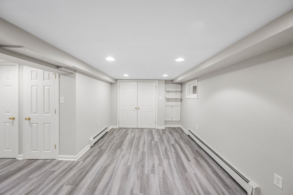 30 Meadow Dr